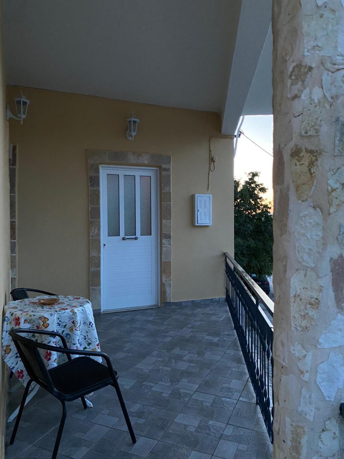 Marina'S House Villa ซาลามีส ภายนอก รูปภาพ